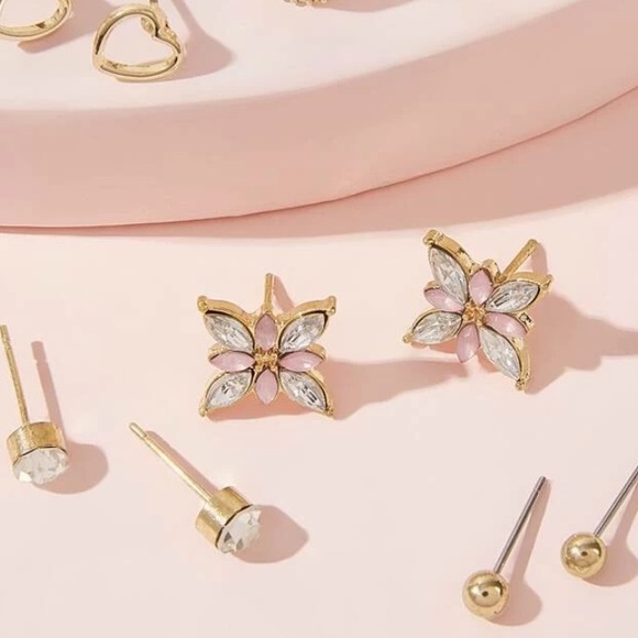 ✨6 Pair Earring Set✨ - Picture 3 of 3